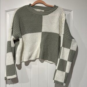 Moon & Madison Sage and Cream Crop Knit Sweater